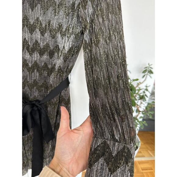 Banana Republic Chevron Metallic Gold Silver Mini Belted Party Dress,Size 4P,EUC - Picture 4 of 4